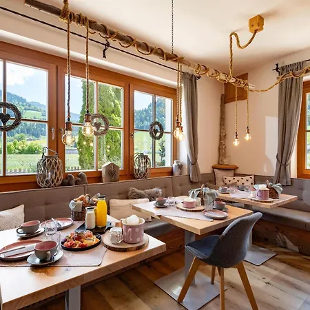 Bed & Breakfast Edelweiss 3*