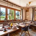 Frühstückspension Edelweiss 3*